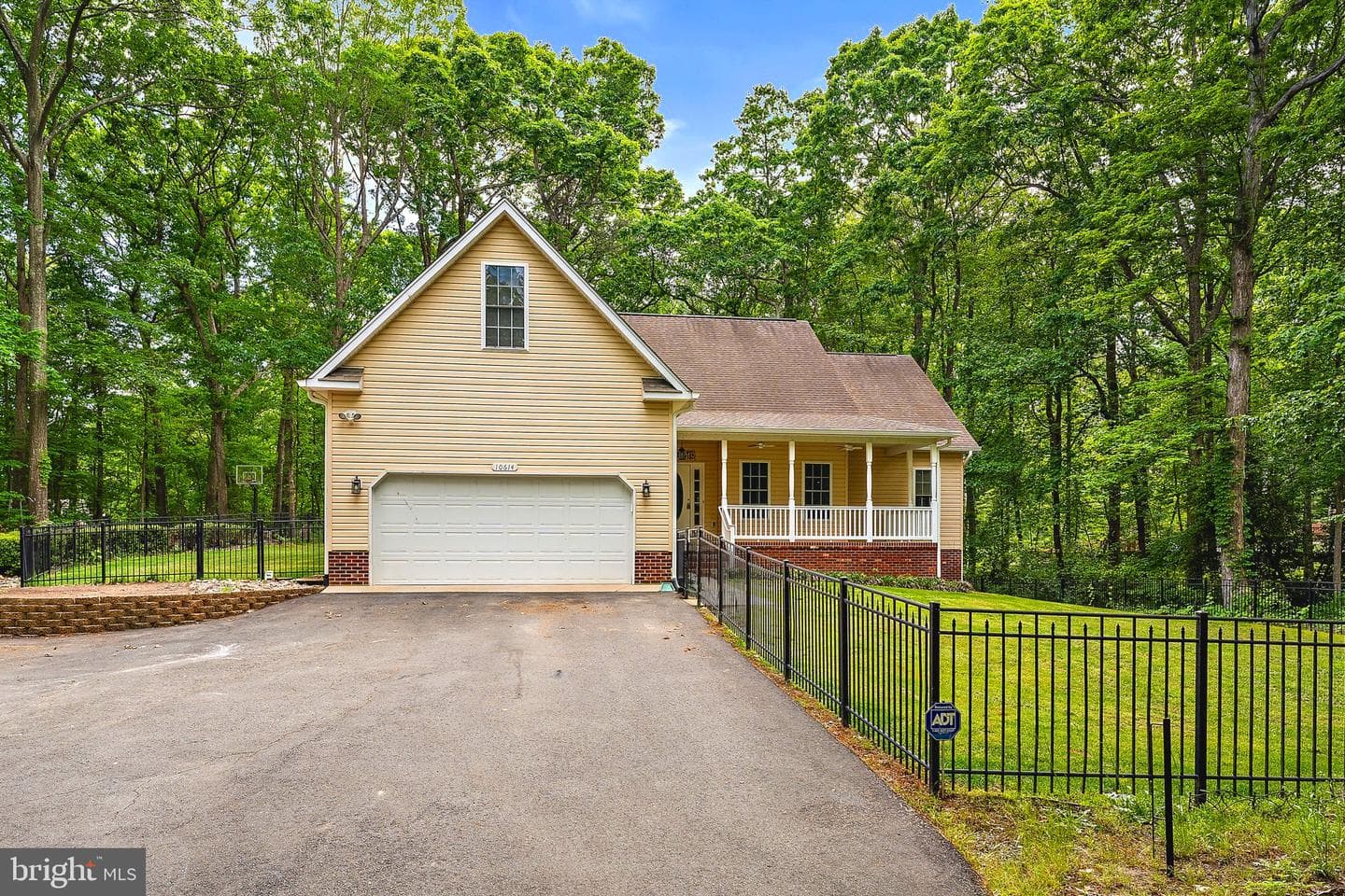10614 Rhoads Drive photo 6