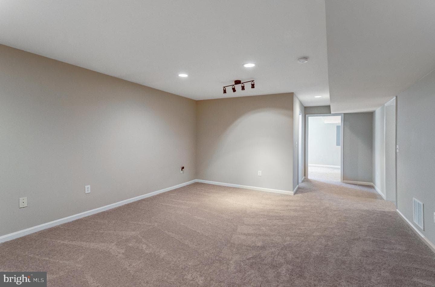 11211 Spring Meadow Boulevard photo 48
