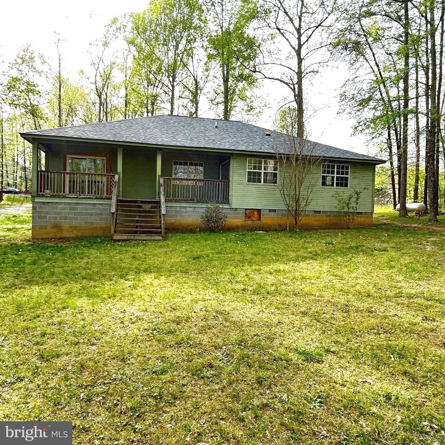 5915 Bradley Lane photo 3
