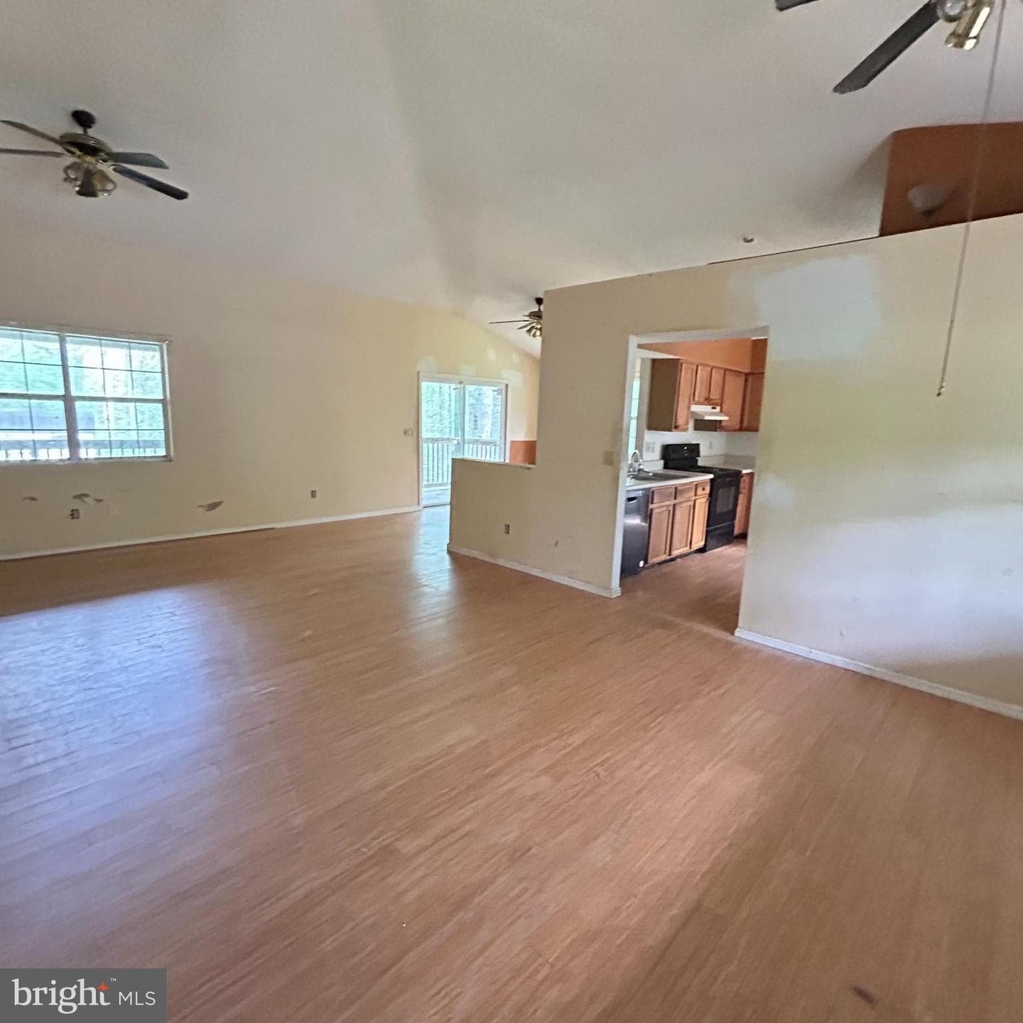 5915 Bradley Lane photo 5
