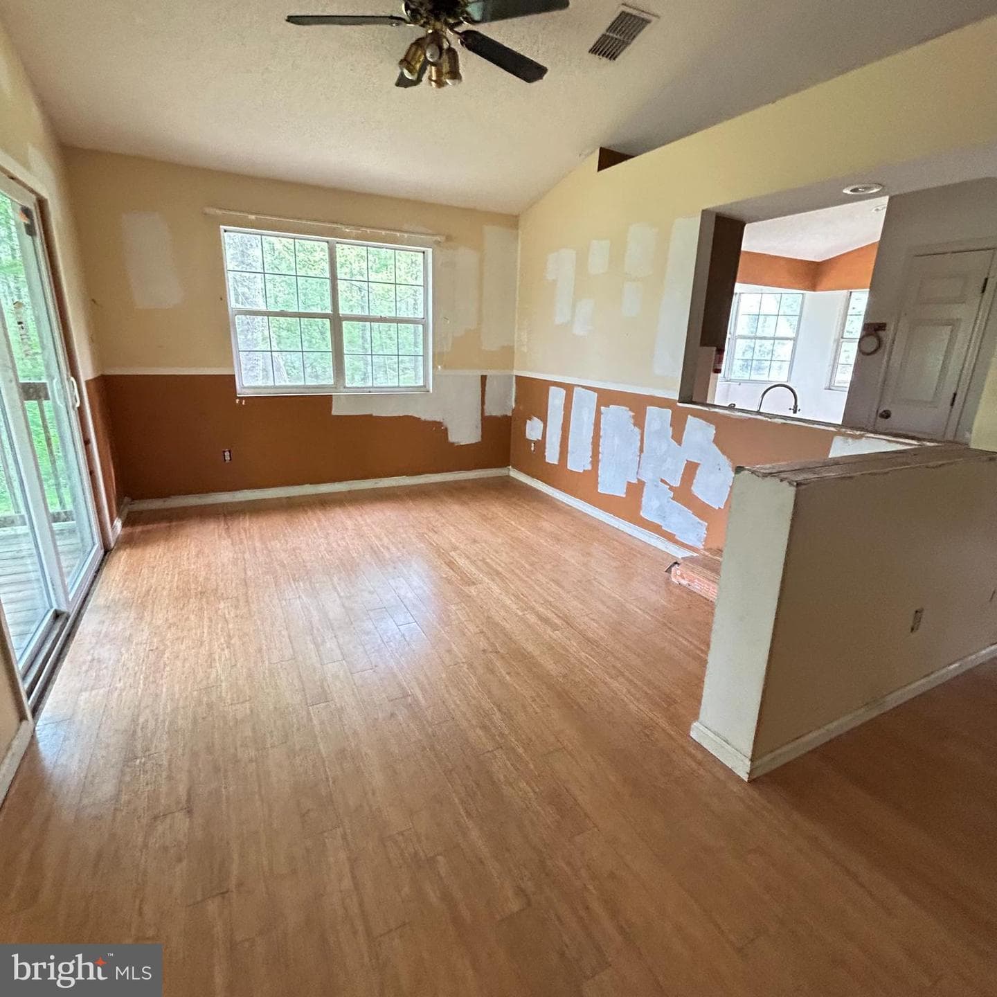 5915 Bradley Lane photo 7
