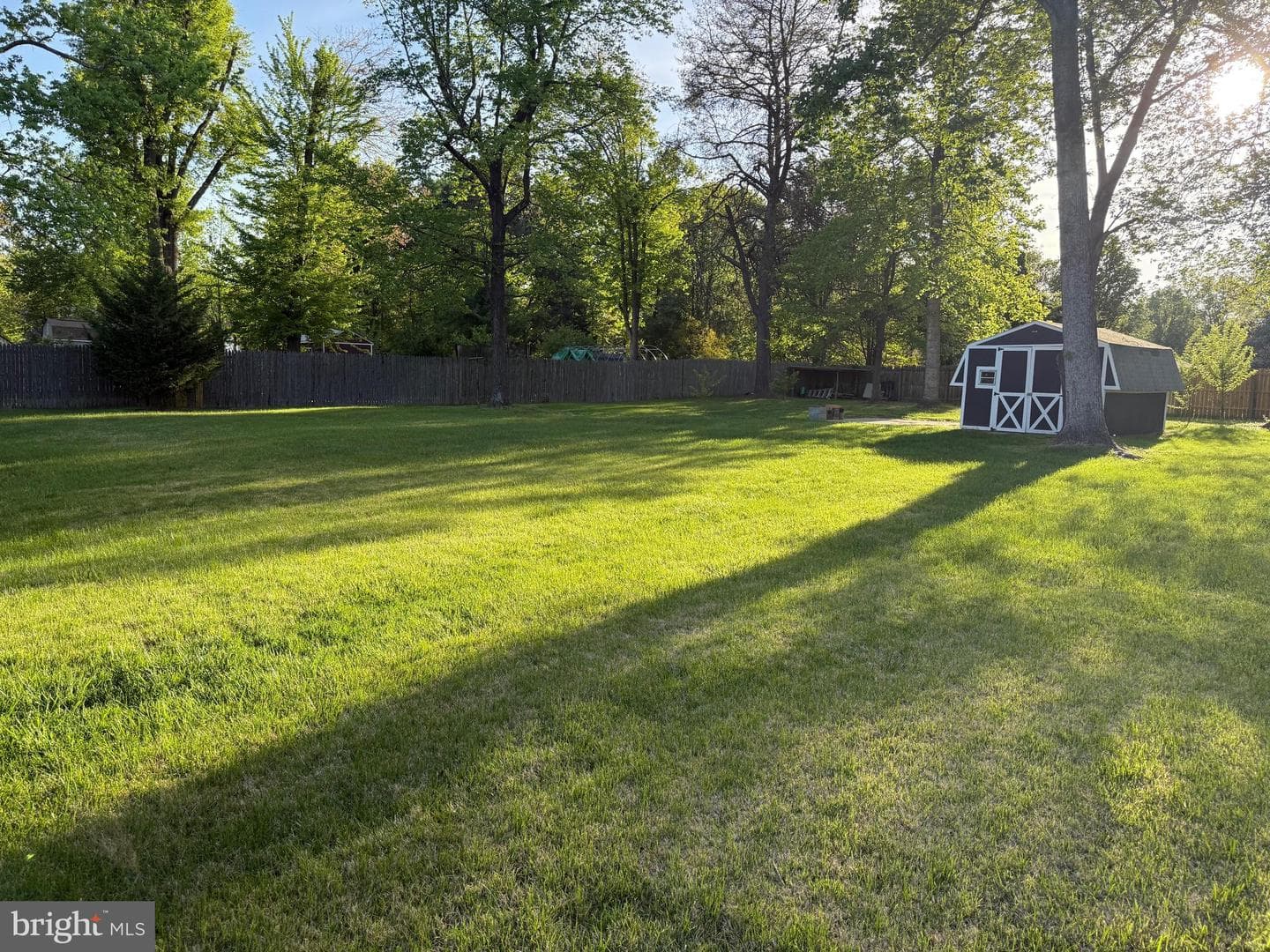 812 Lincoln Drive photo 3