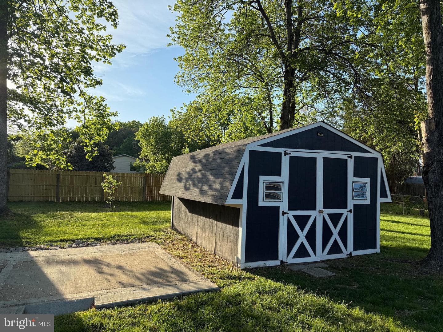 812 Lincoln Drive photo 4