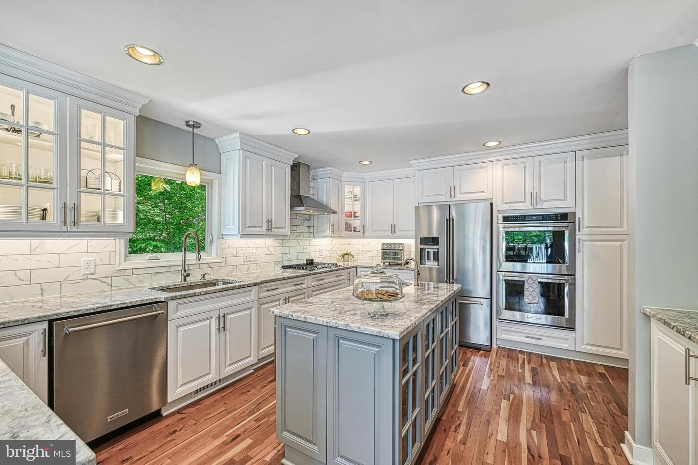 13300 Black Walnut Lane photo 12