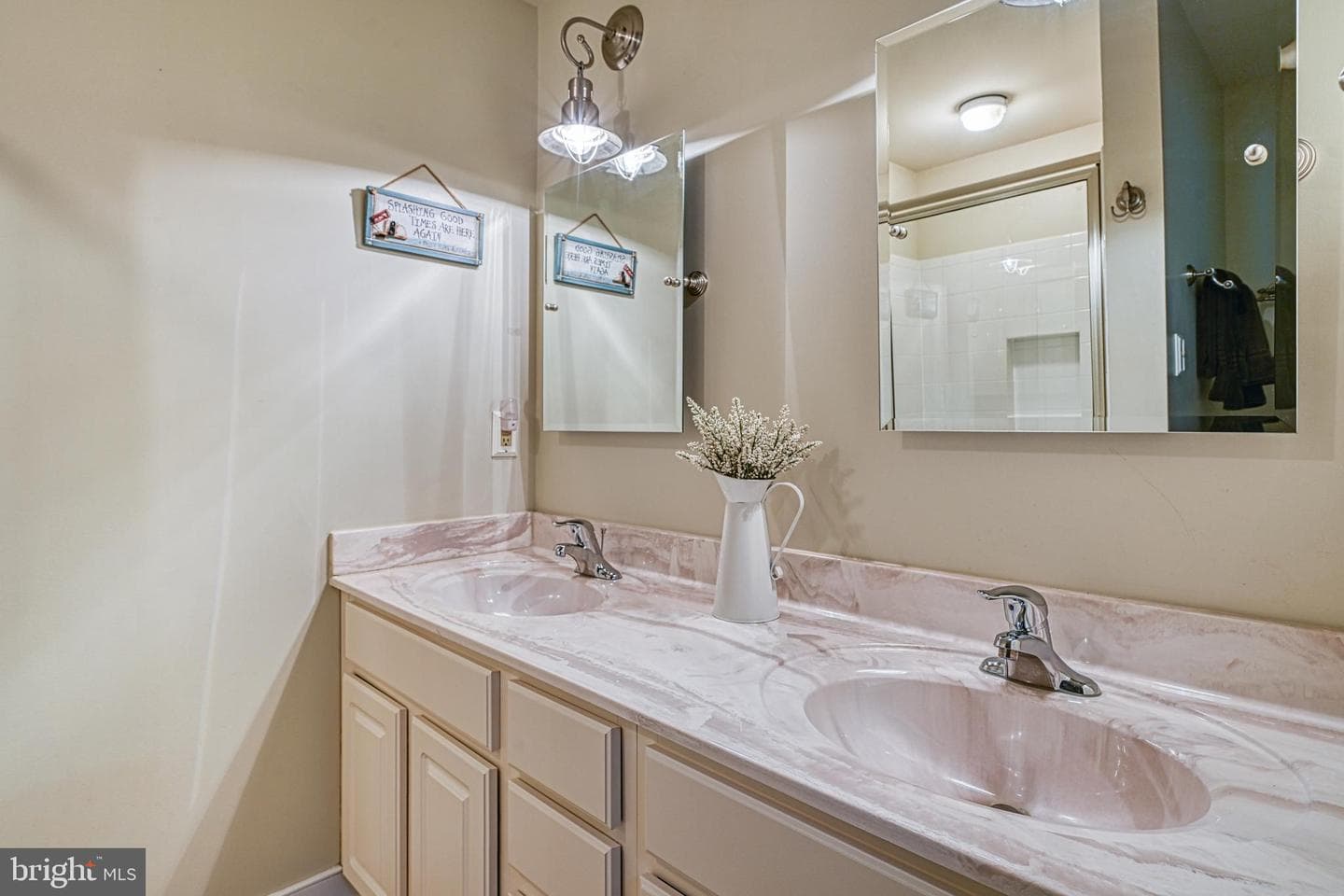 13300 Black Walnut Lane photo 37