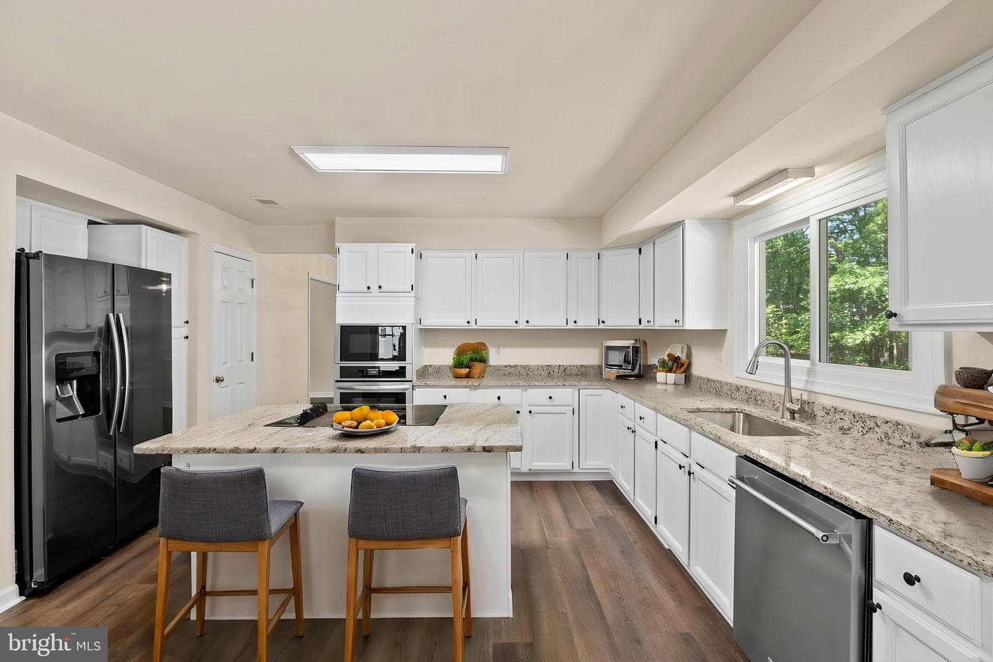 5015 Brookshire Court E photo 18