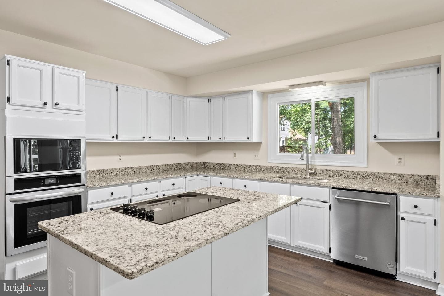 5015 Brookshire Court E photo 19