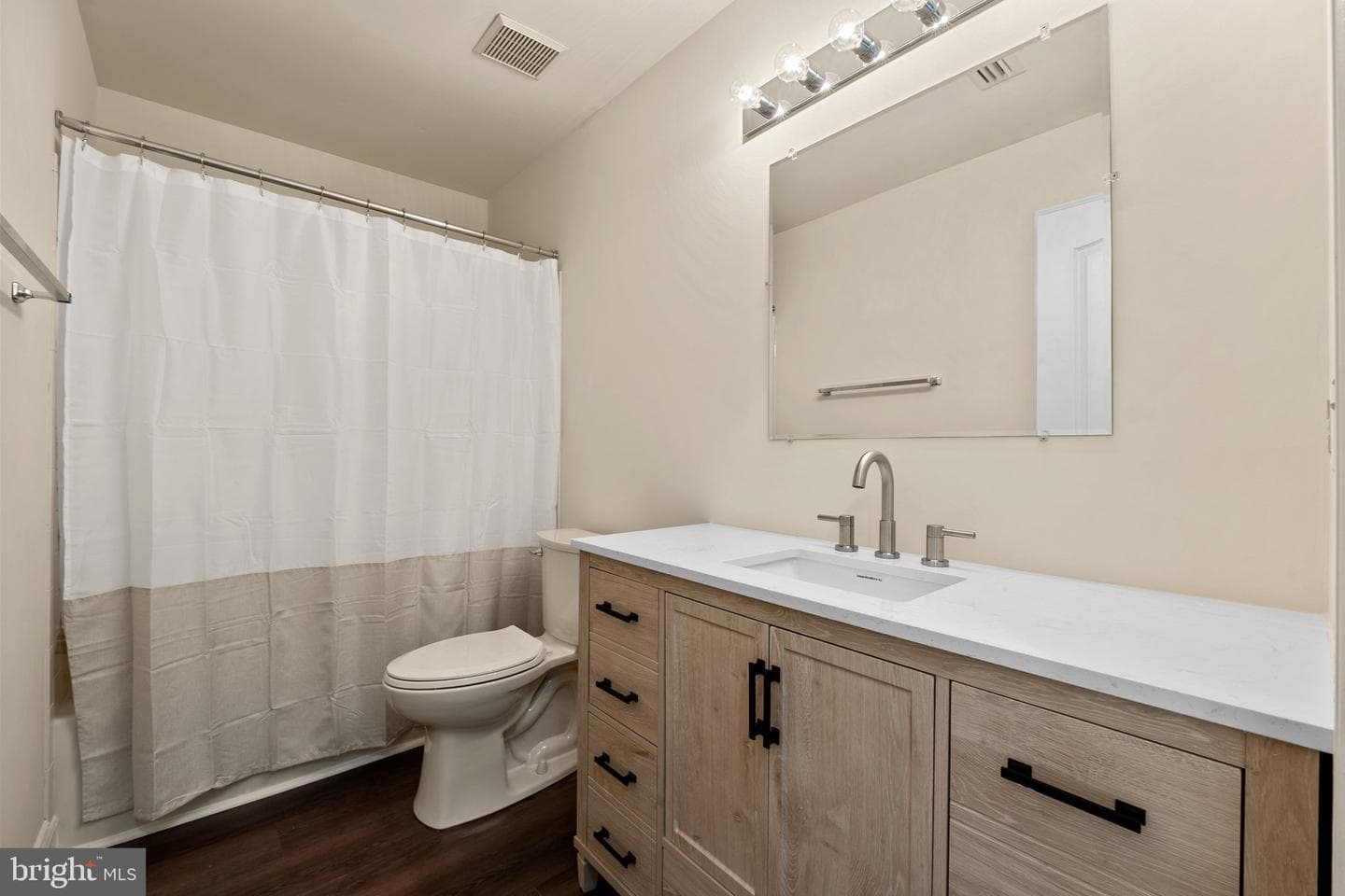5015 Brookshire Court E photo 44