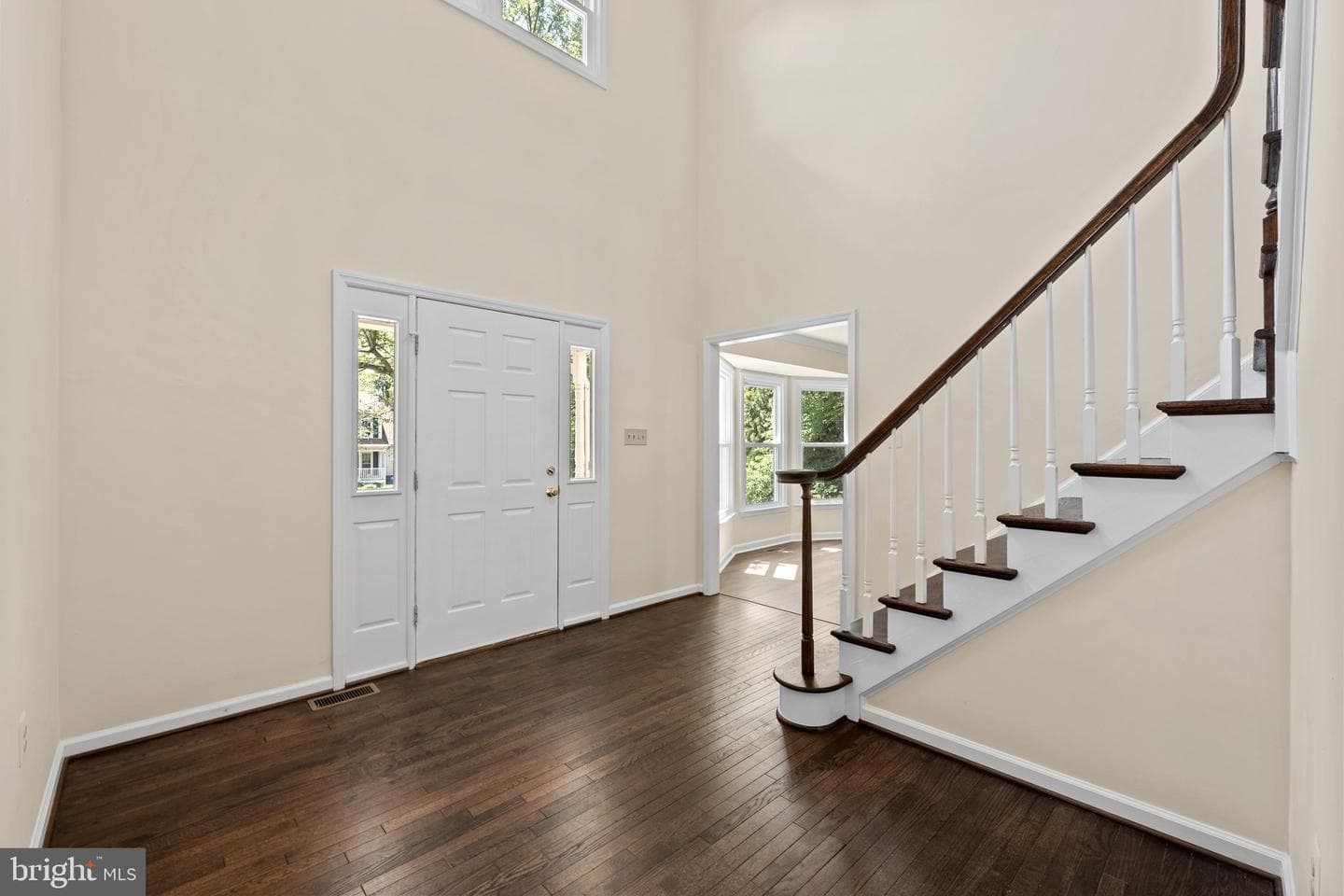 5015 Brookshire Court E photo 8