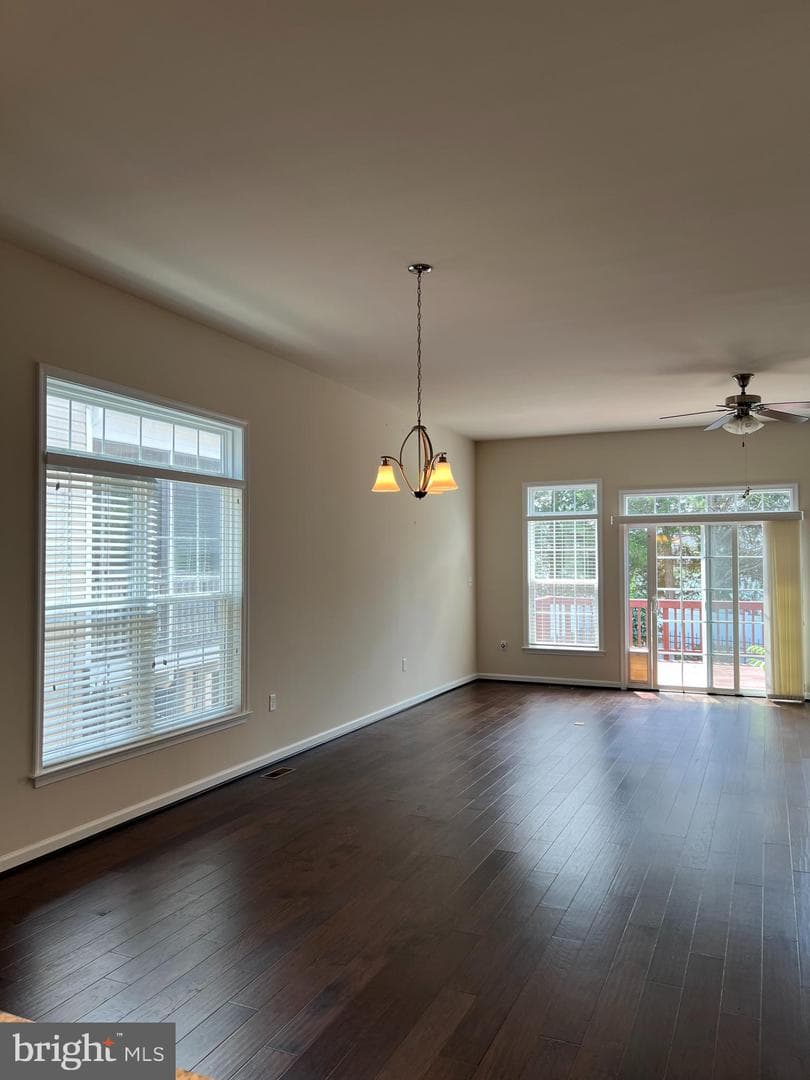 5716 Spring Arbor Circle photo 4
