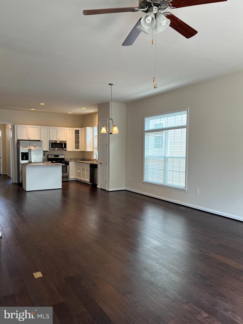5716 Spring Arbor Circle photo 6