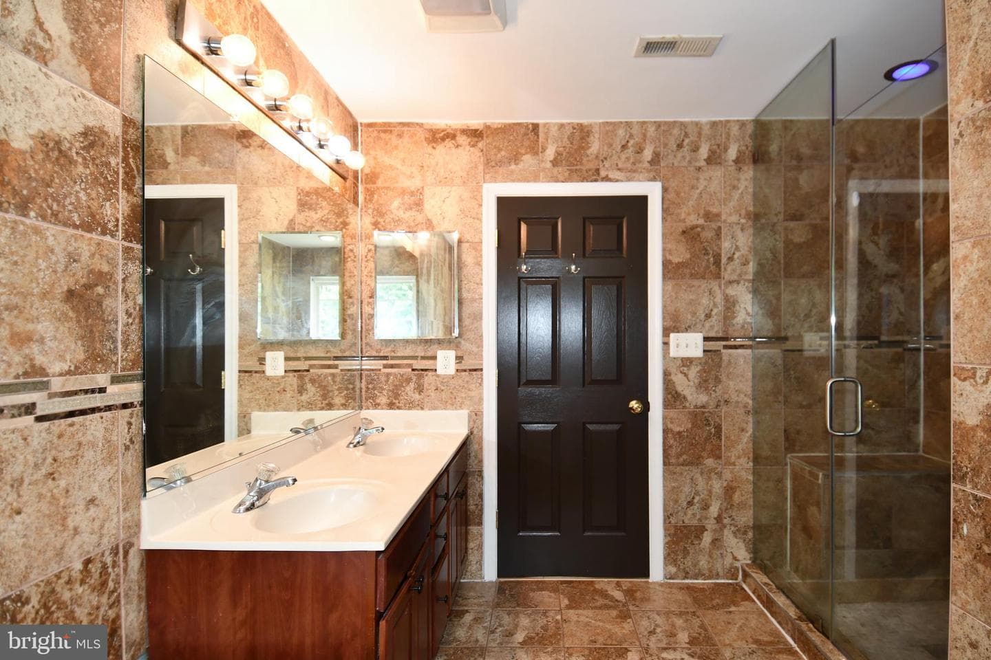 6218 Hot Spring Lane photo 13