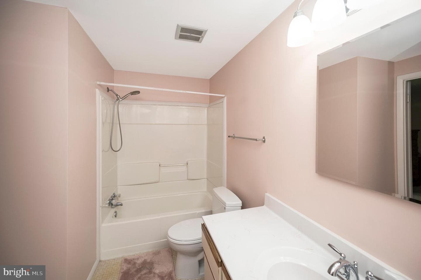 705 Churchill Drive photo 28