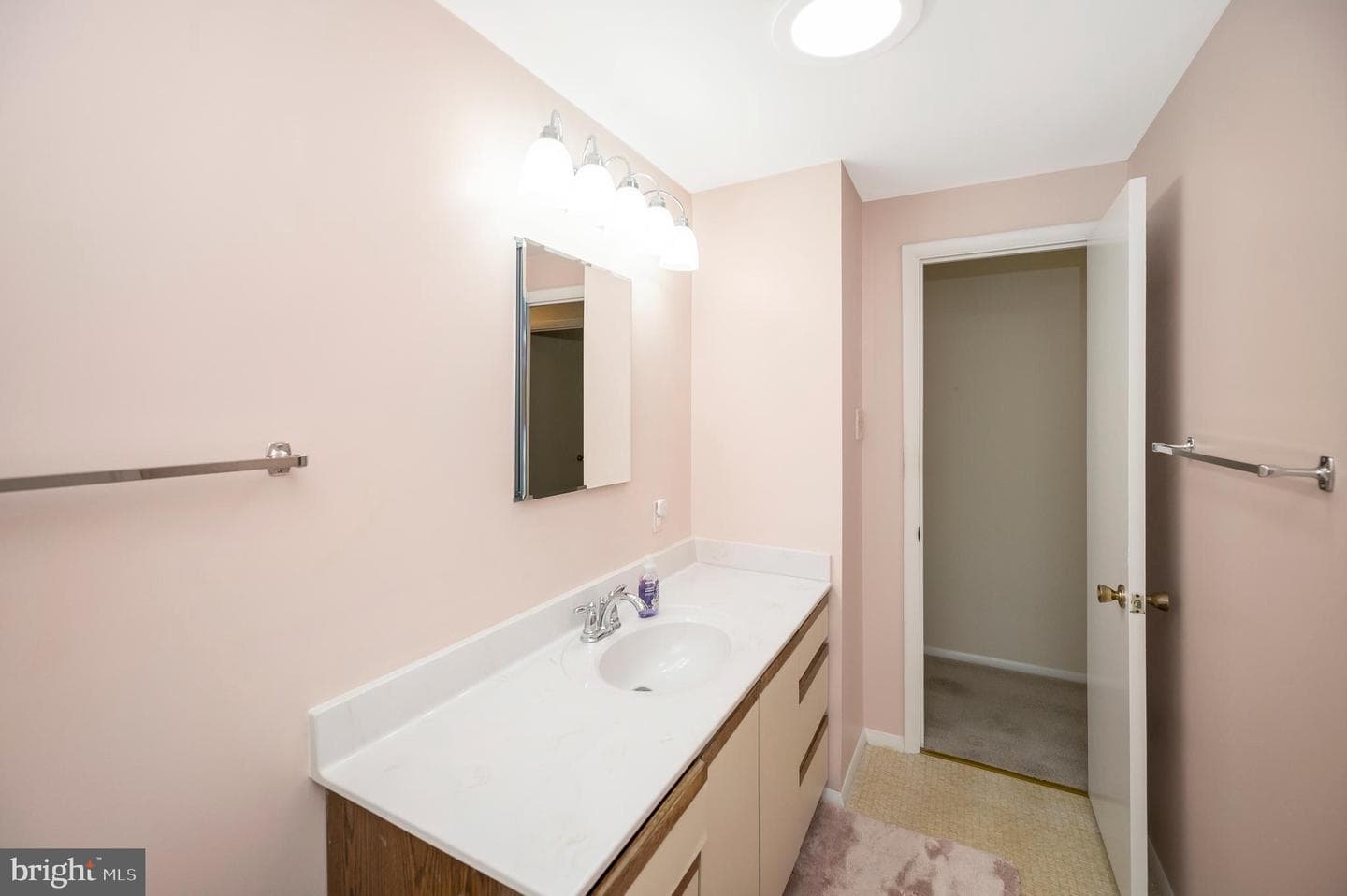 705 Churchill Drive photo 29