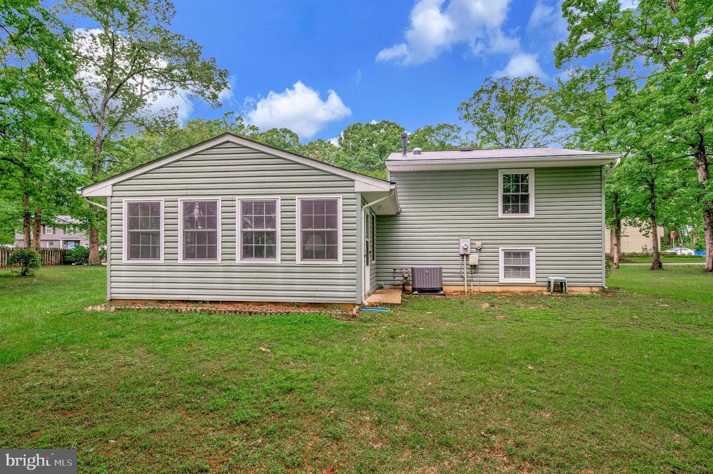 705 Churchill Drive photo 3