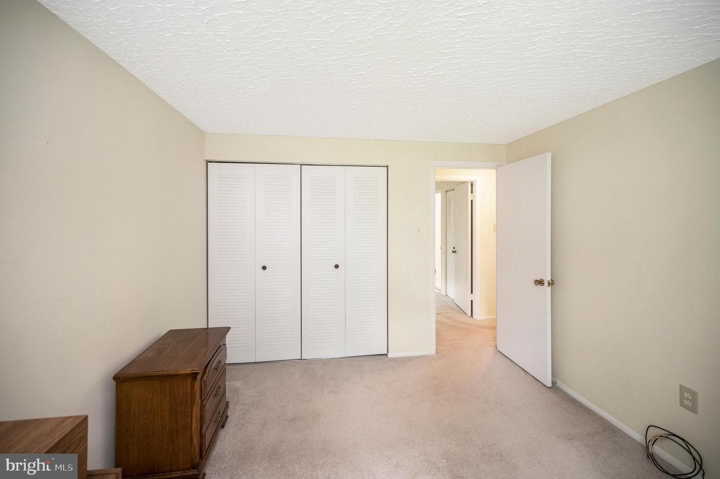 705 Churchill Drive photo 32