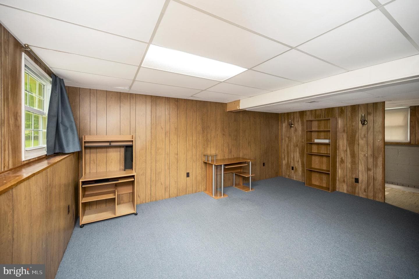 705 Churchill Drive photo 33