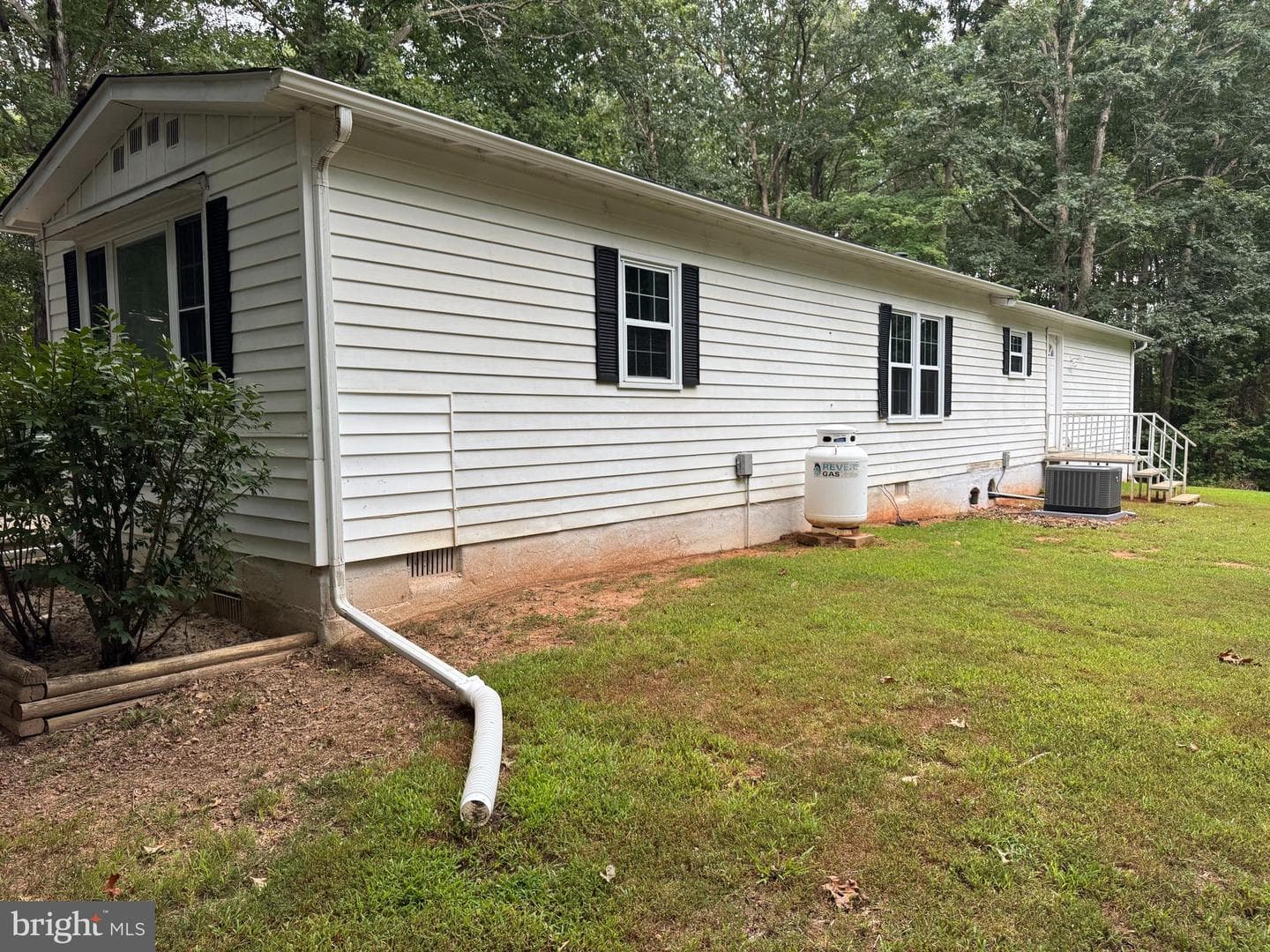 9216 Lawyers Road photo 4