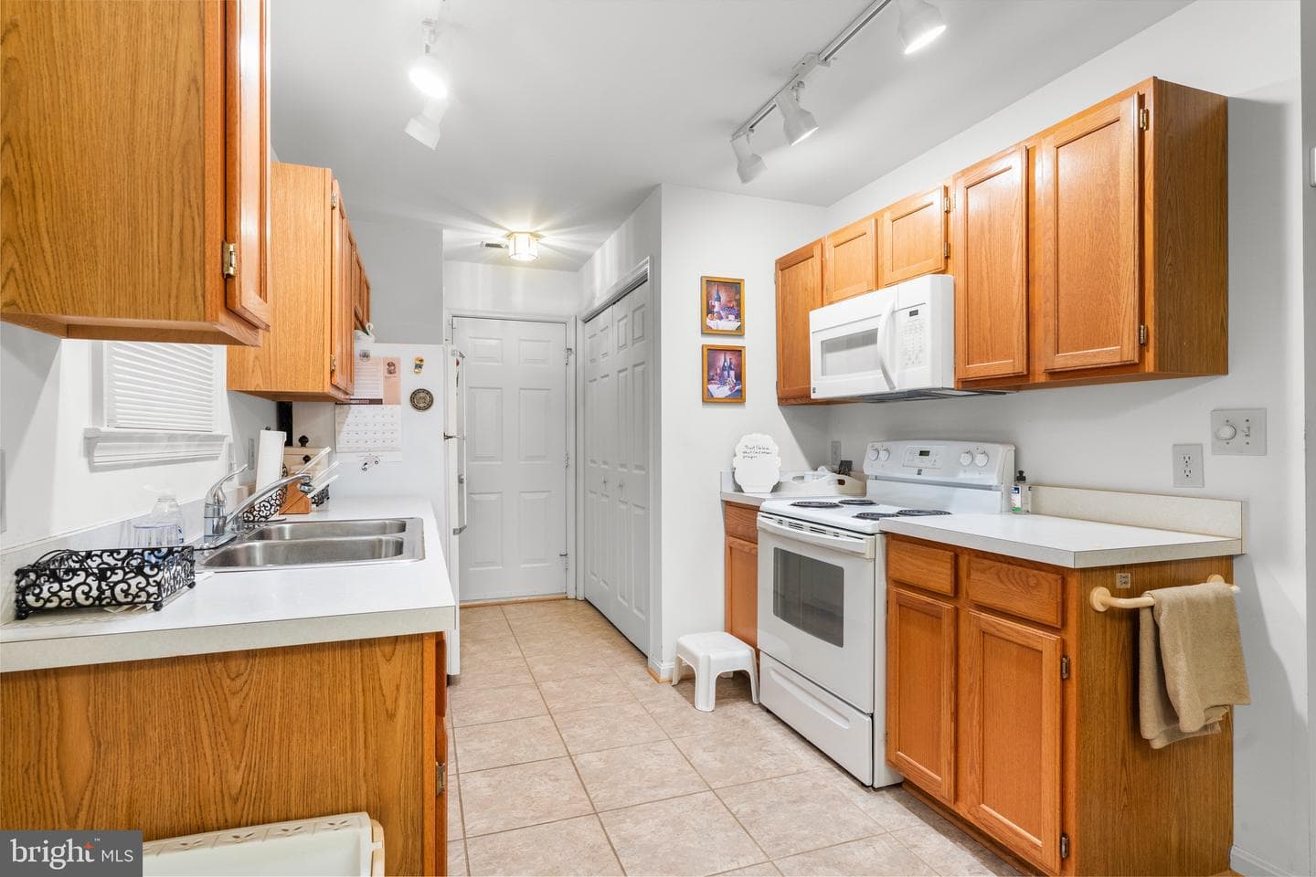 6307 Wendover Court photo 9