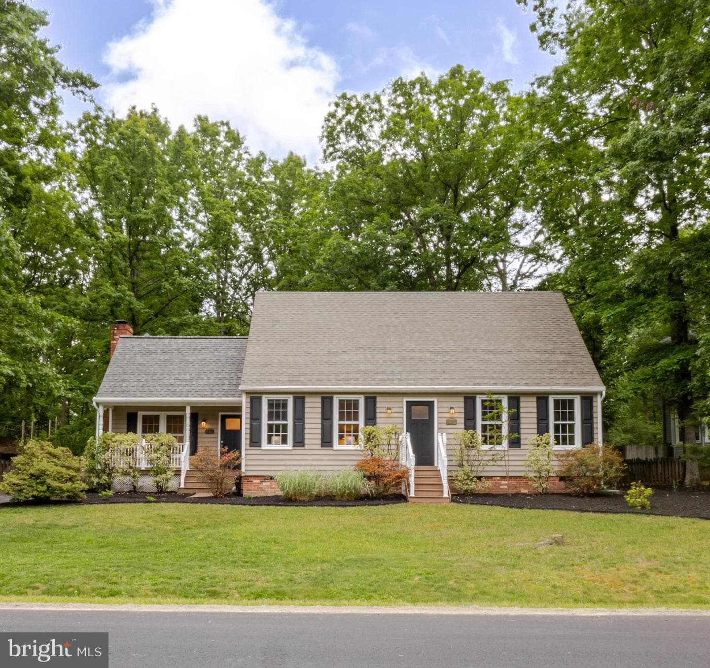 5412 Rainwood Drive photo 2