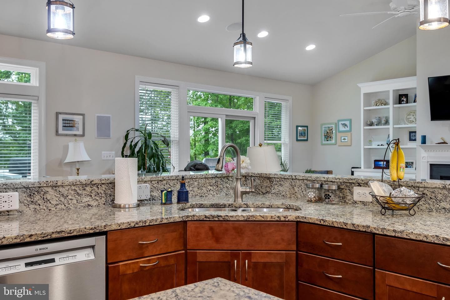 13328 Black Walnut Lane photo 10