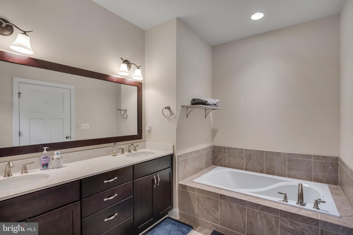 13328 Black Walnut Lane photo 19