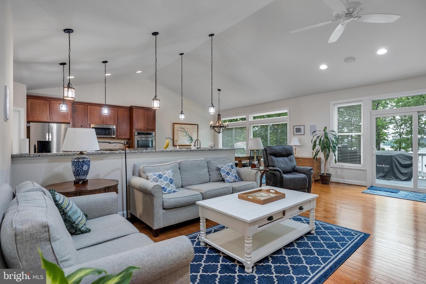 13328 Black Walnut Lane photo 4