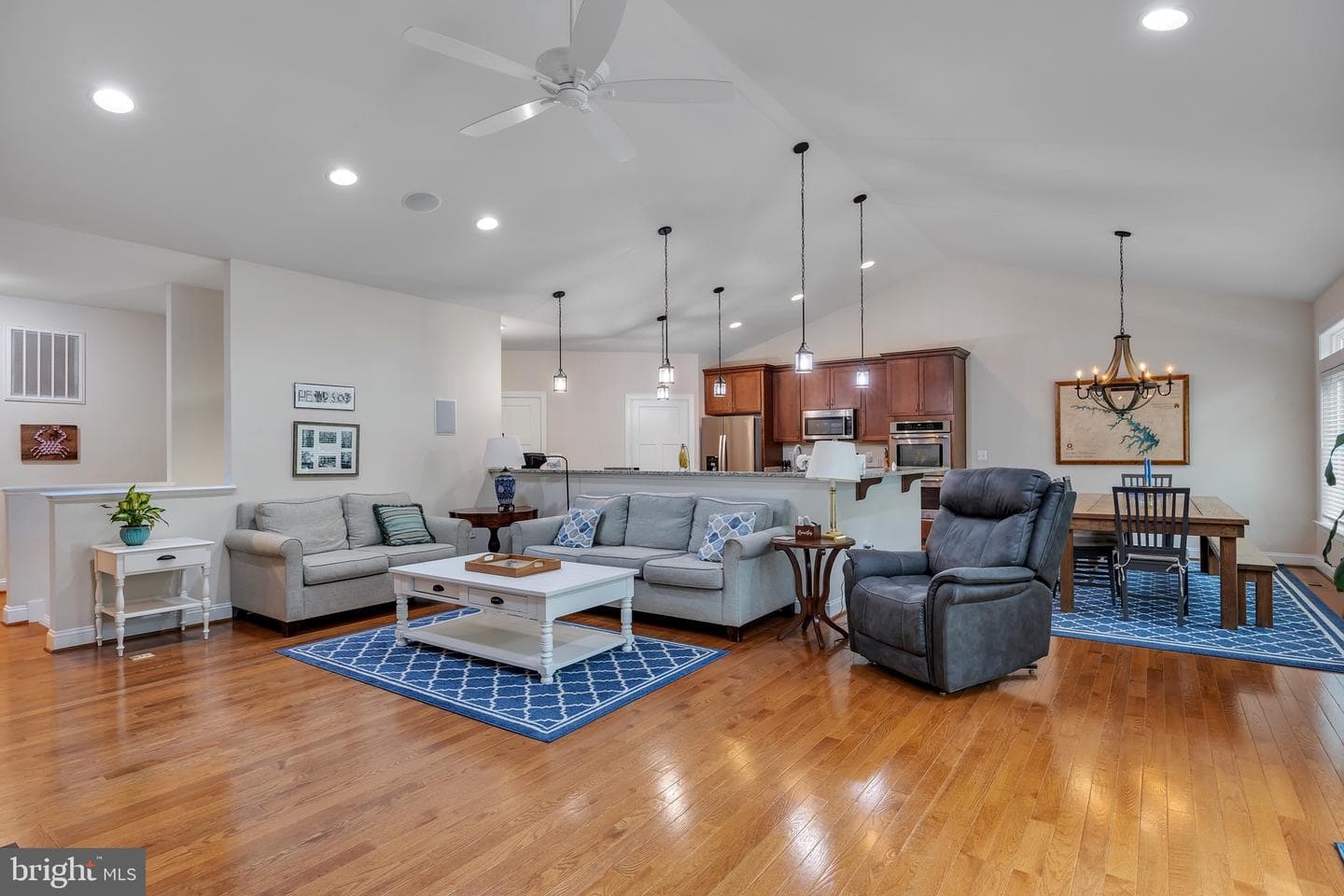 13328 Black Walnut Lane photo 5