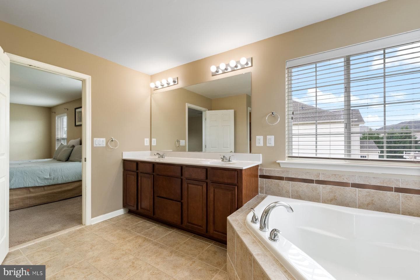 5505 Spring Bluff Court photo 18