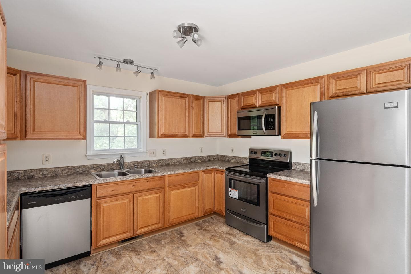 6400 Plantation Forest Drive photo 8