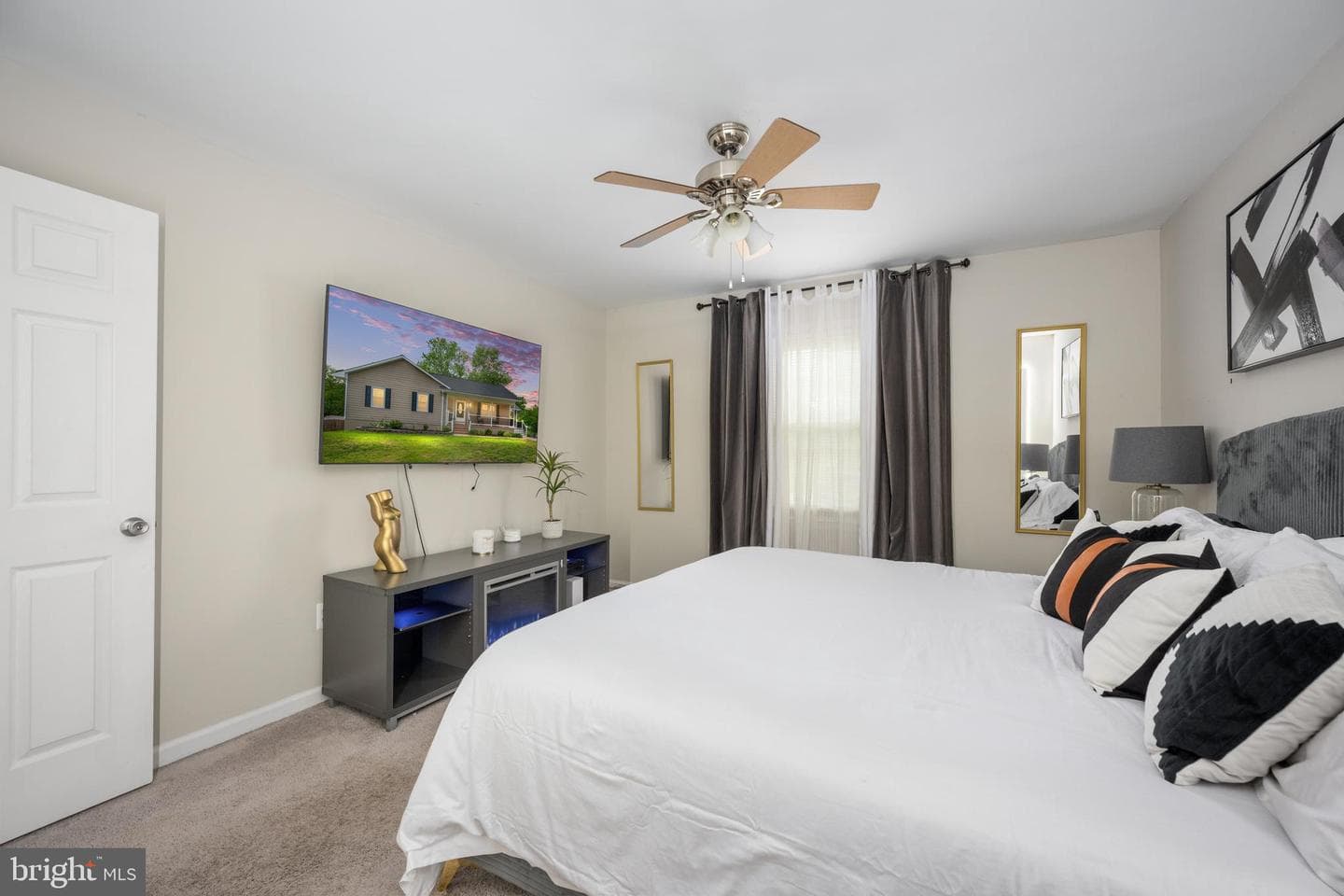 11414 Warner Drive photo 25
