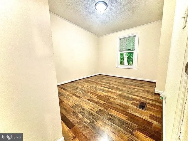 8410 Bettina photo 16