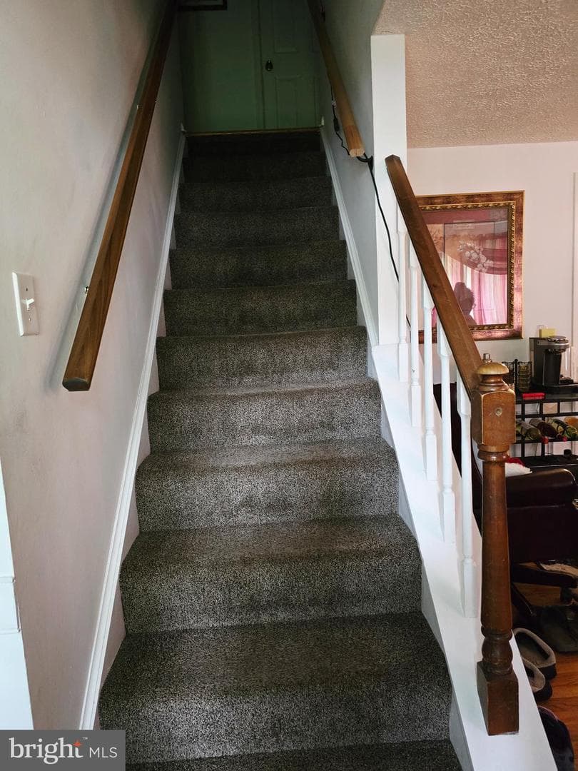 11708 Eisenhower Lane photo 2