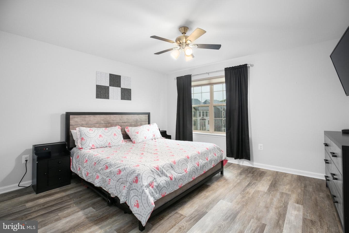 2327 Champions Way photo 16