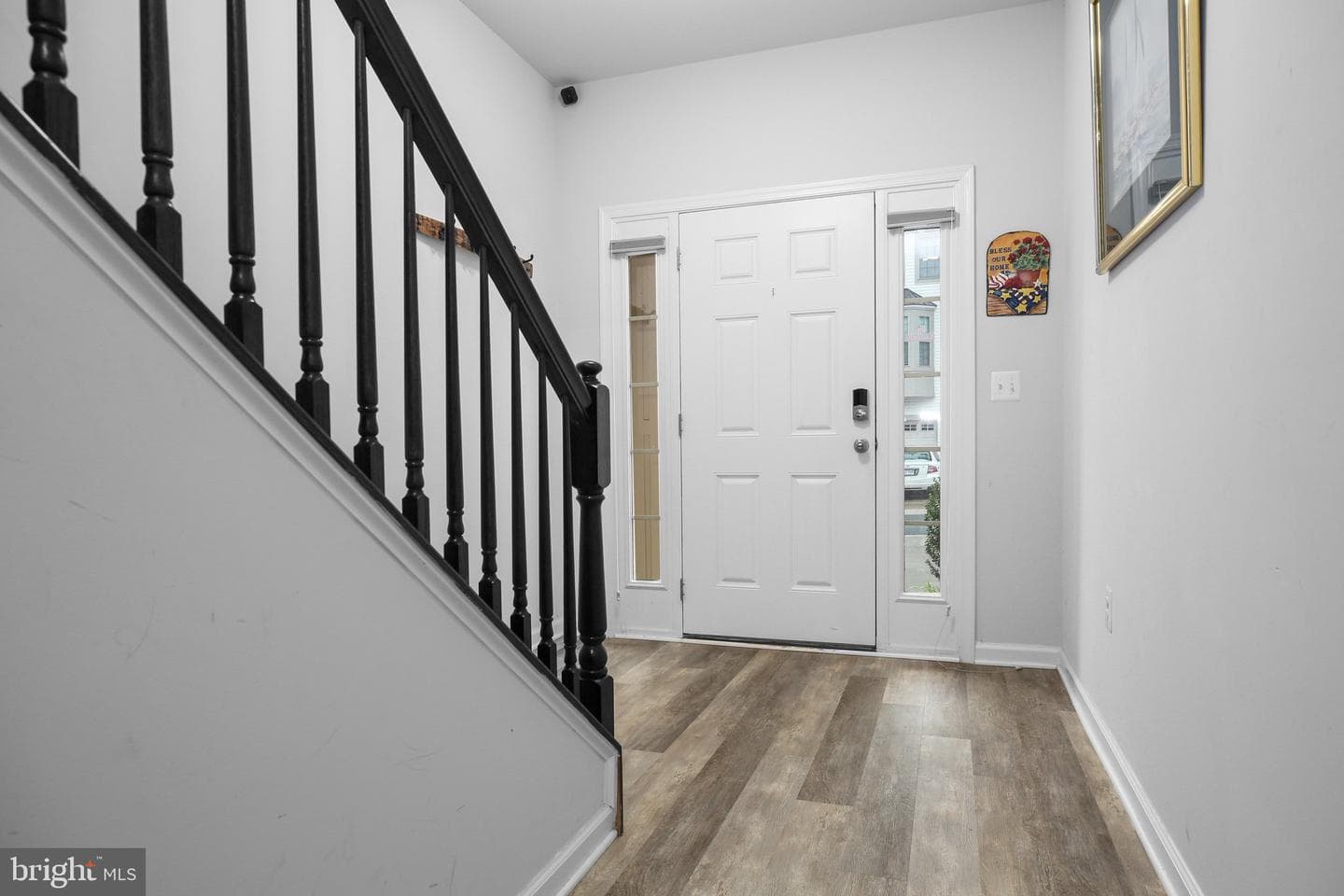 2327 Champions Way photo 6