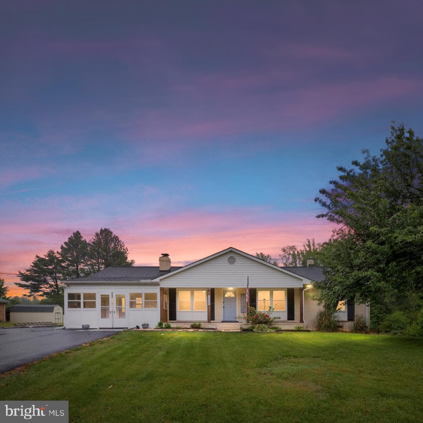 7615 Morris Road photo 1