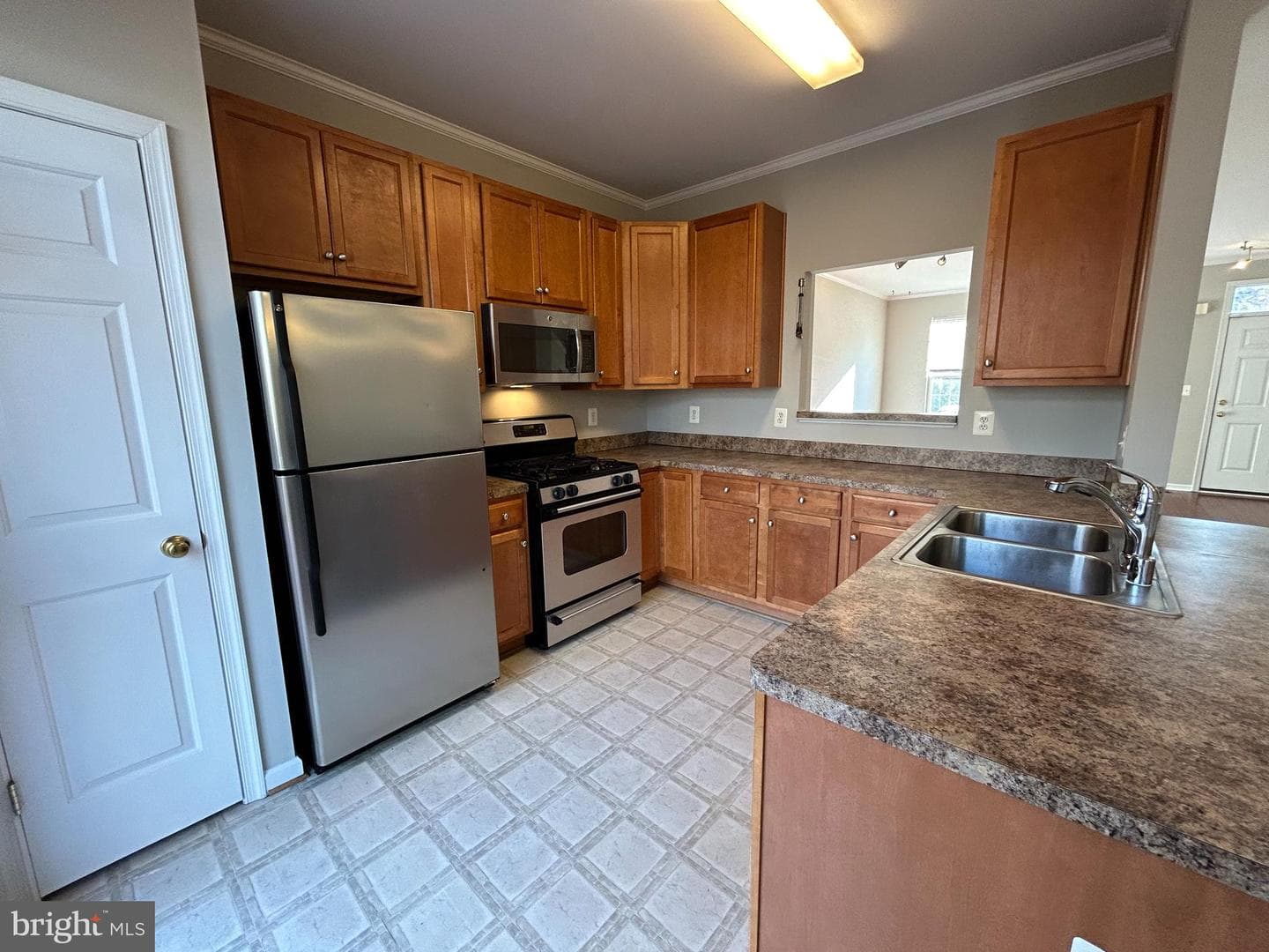 4213 Normandy Court photo 8