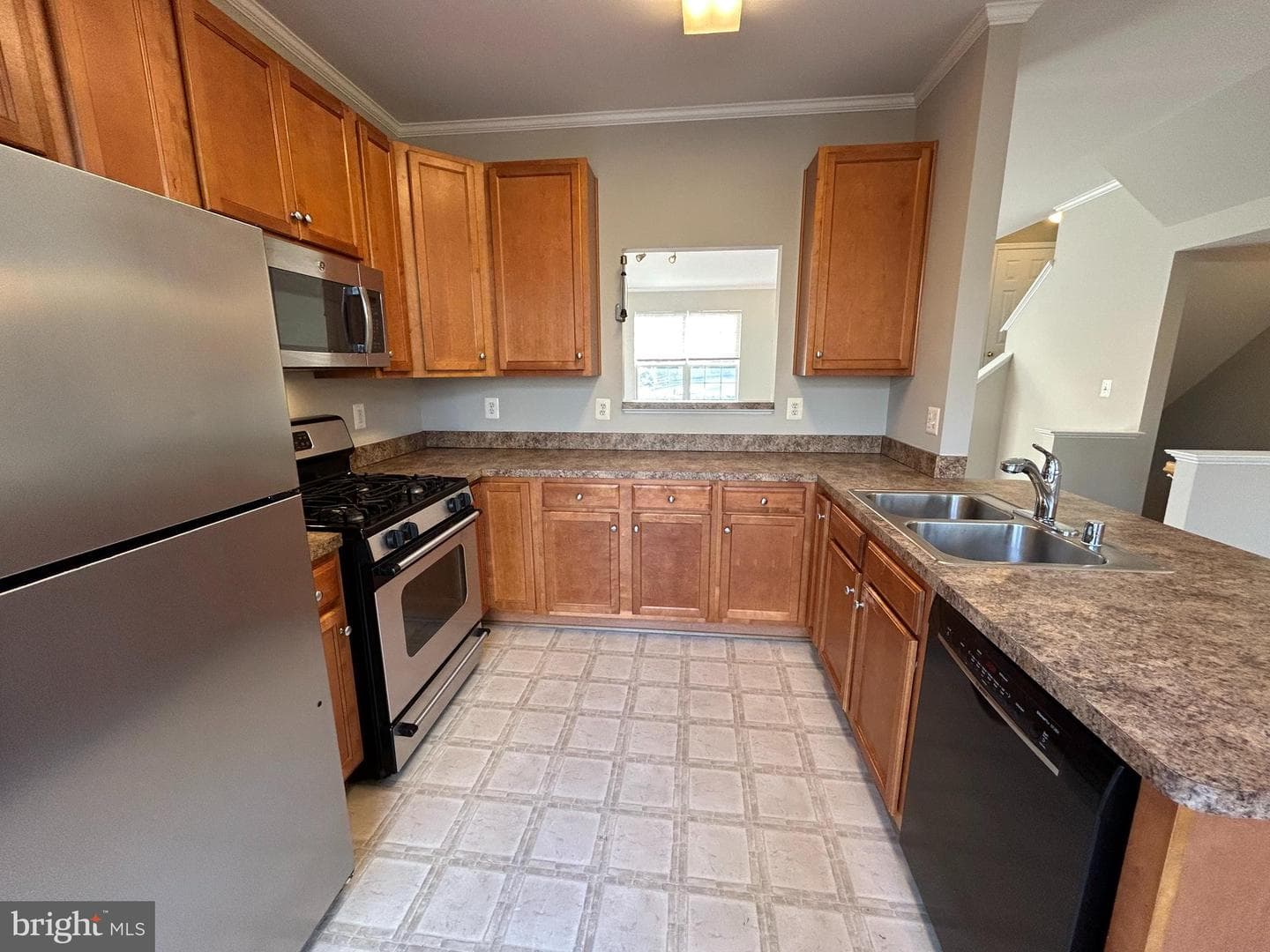 4213 Normandy Court photo 9