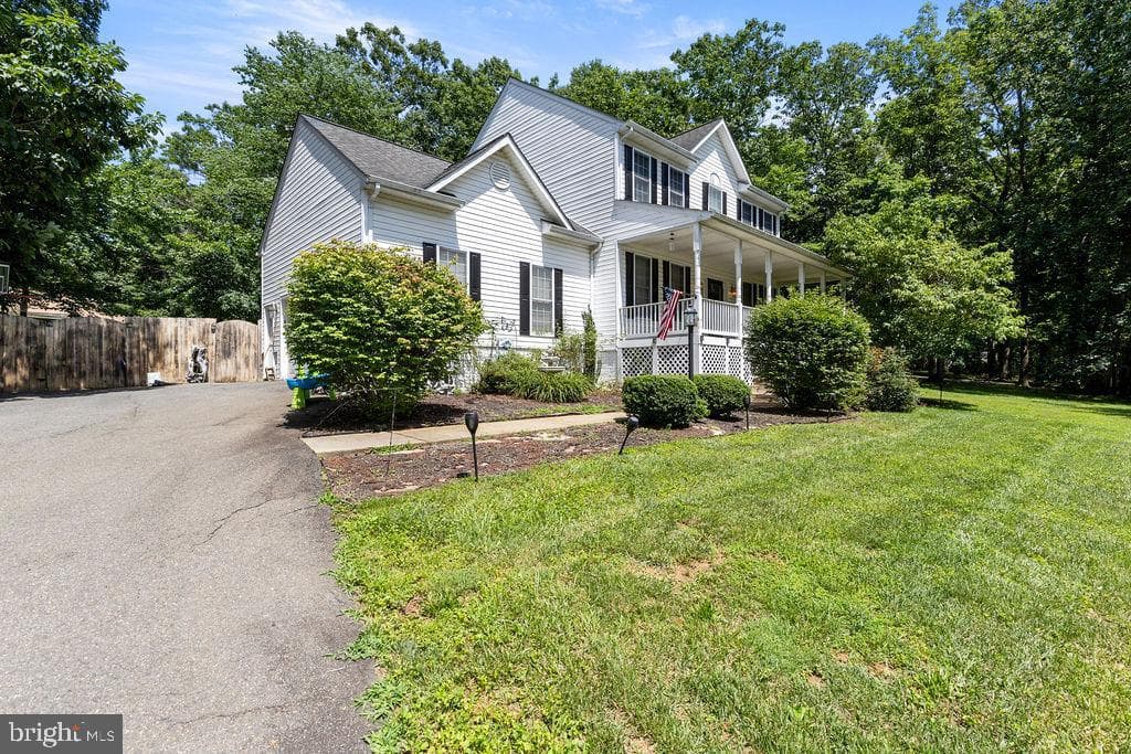 12407 Salient Lane photo 3