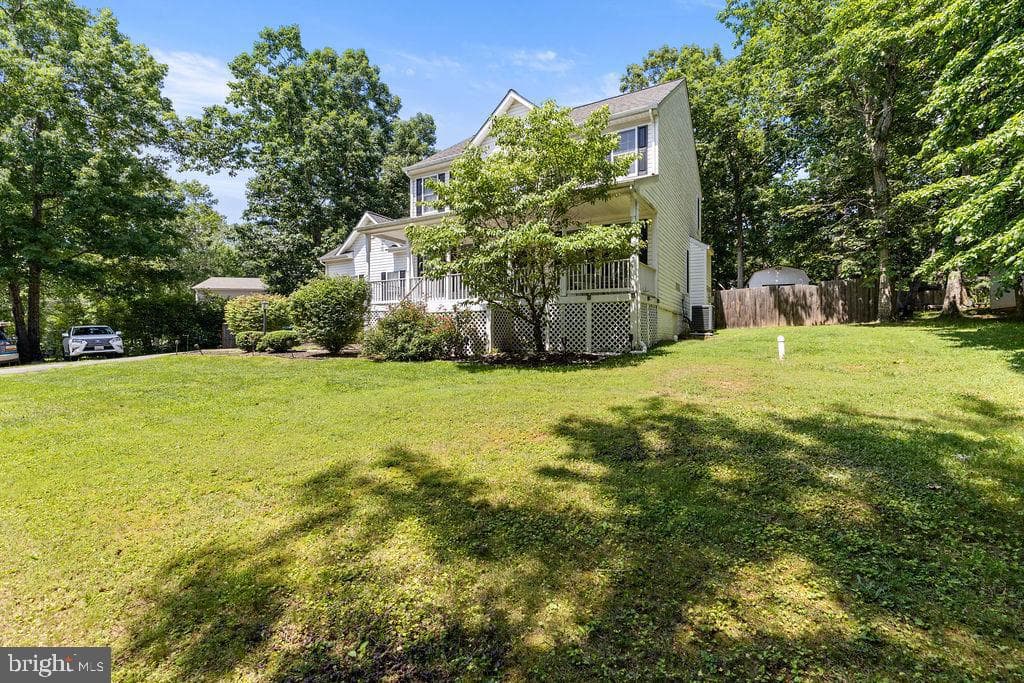 12407 Salient Lane photo 4