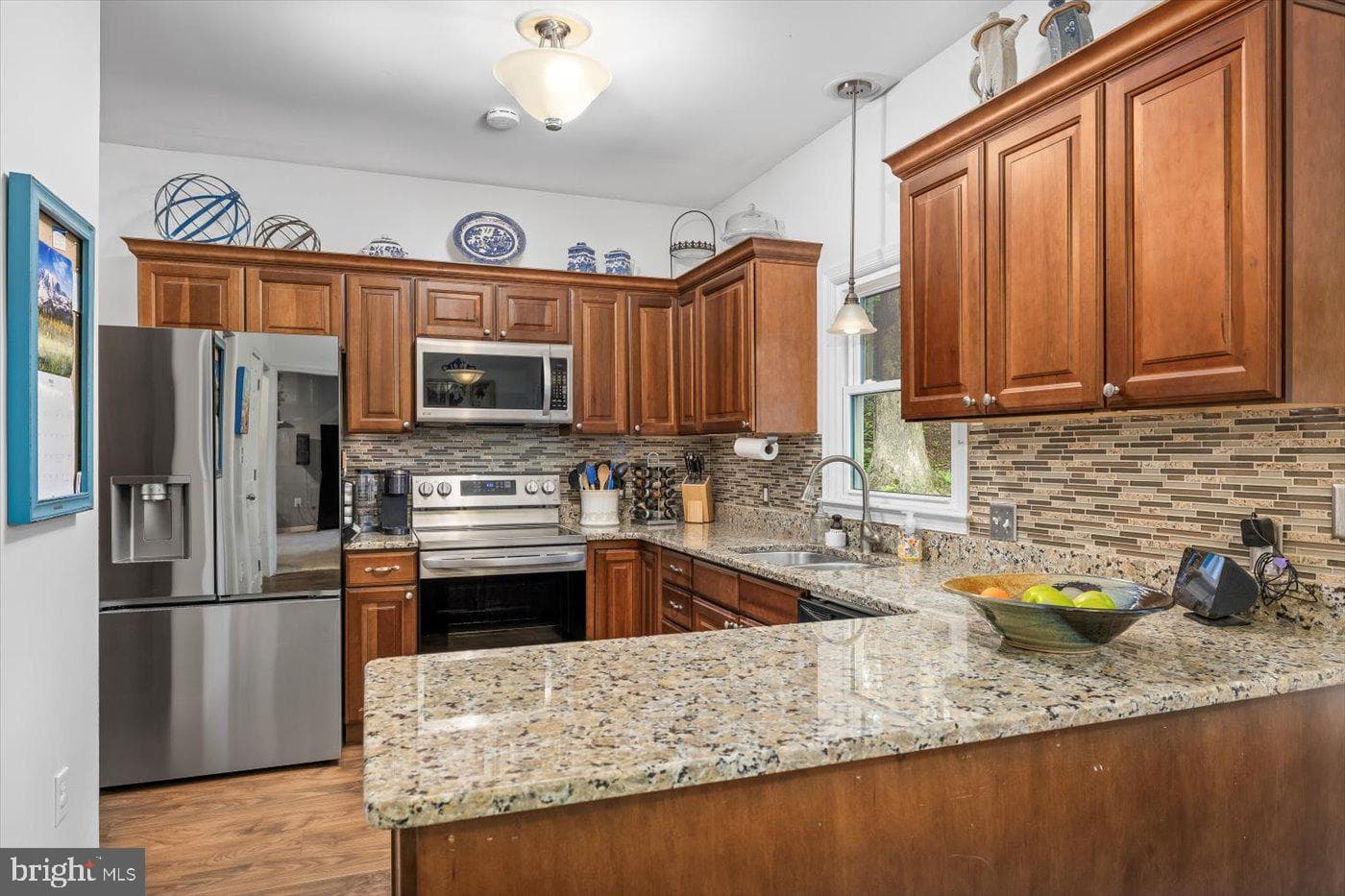 1218 Heatherbrook Court photo 3