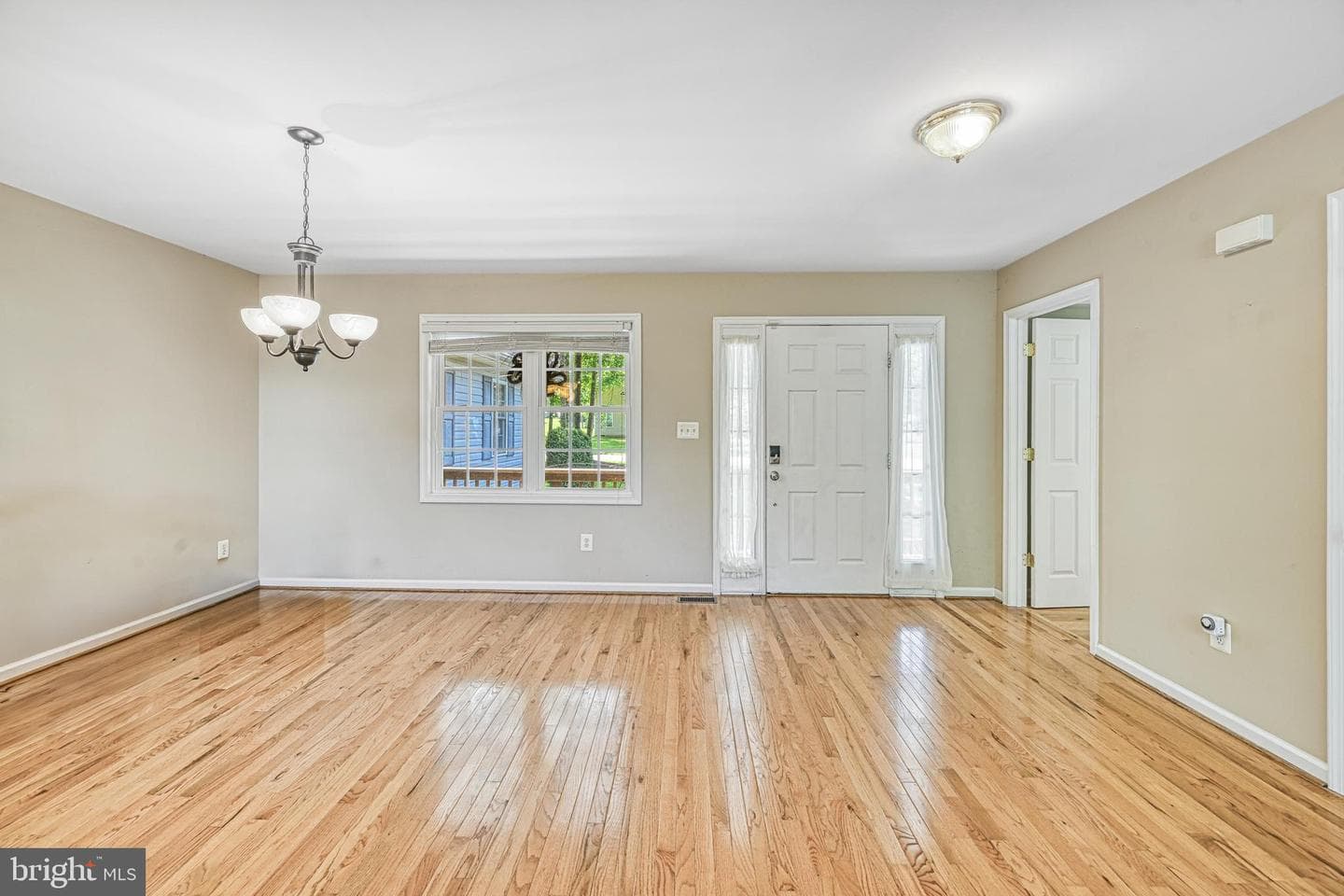 2406 Valentine Drive photo 17