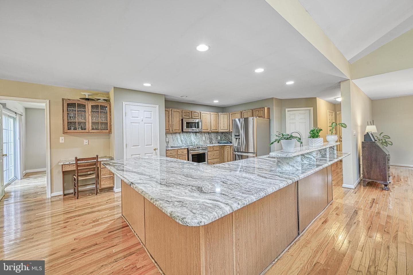 2406 Valentine Drive photo 23