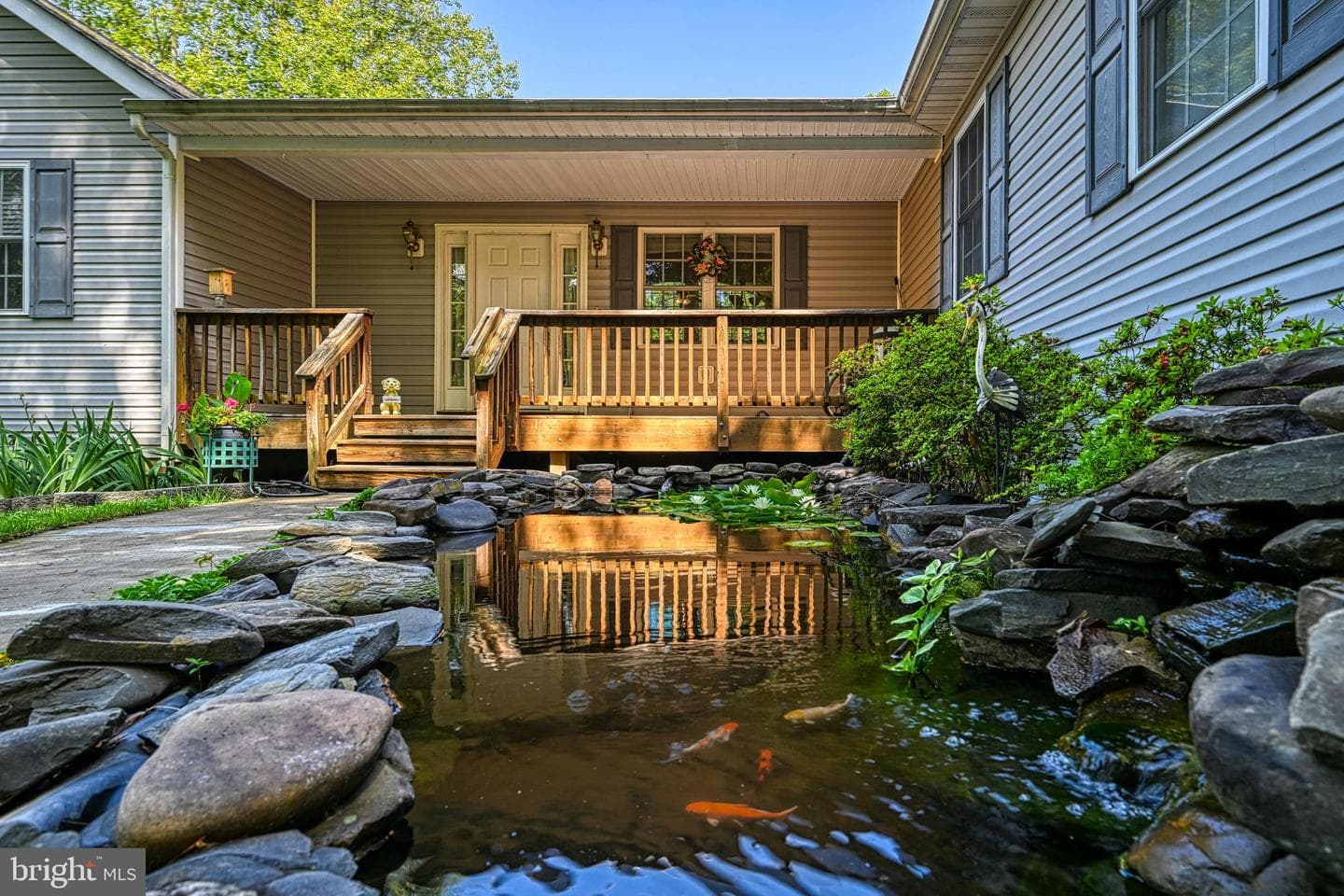 2406 Valentine Drive photo 3