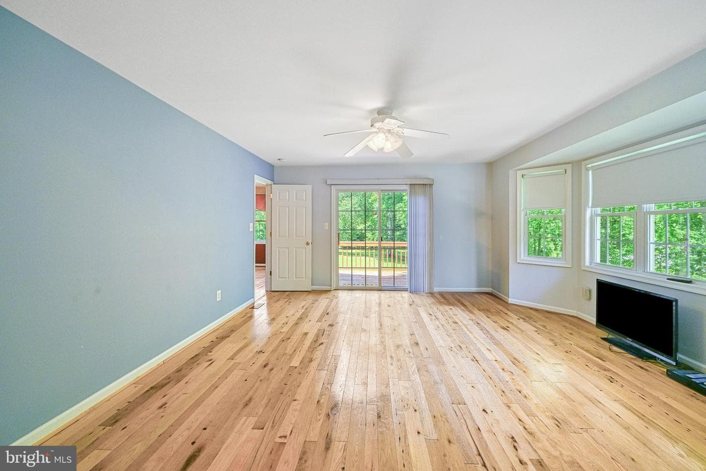 2406 Valentine Drive photo 30
