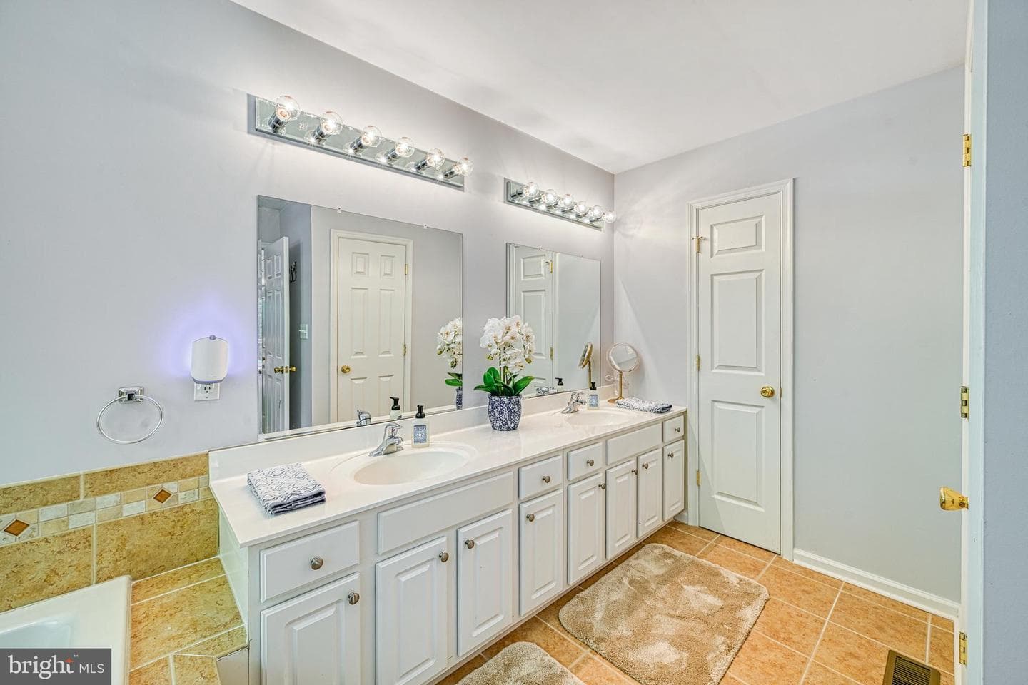 2406 Valentine Drive photo 31