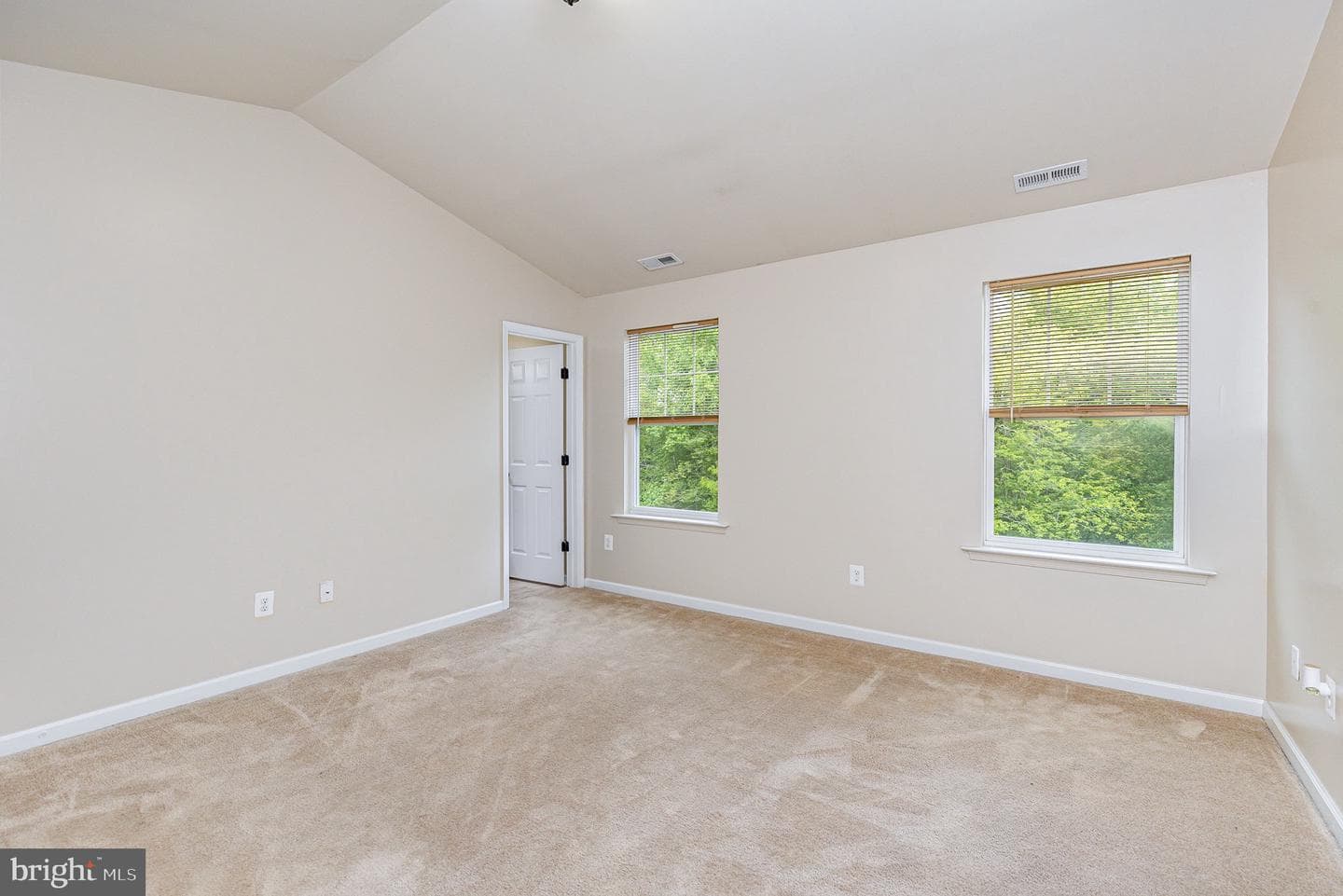 2239 Mallard Landing Drive photo 18