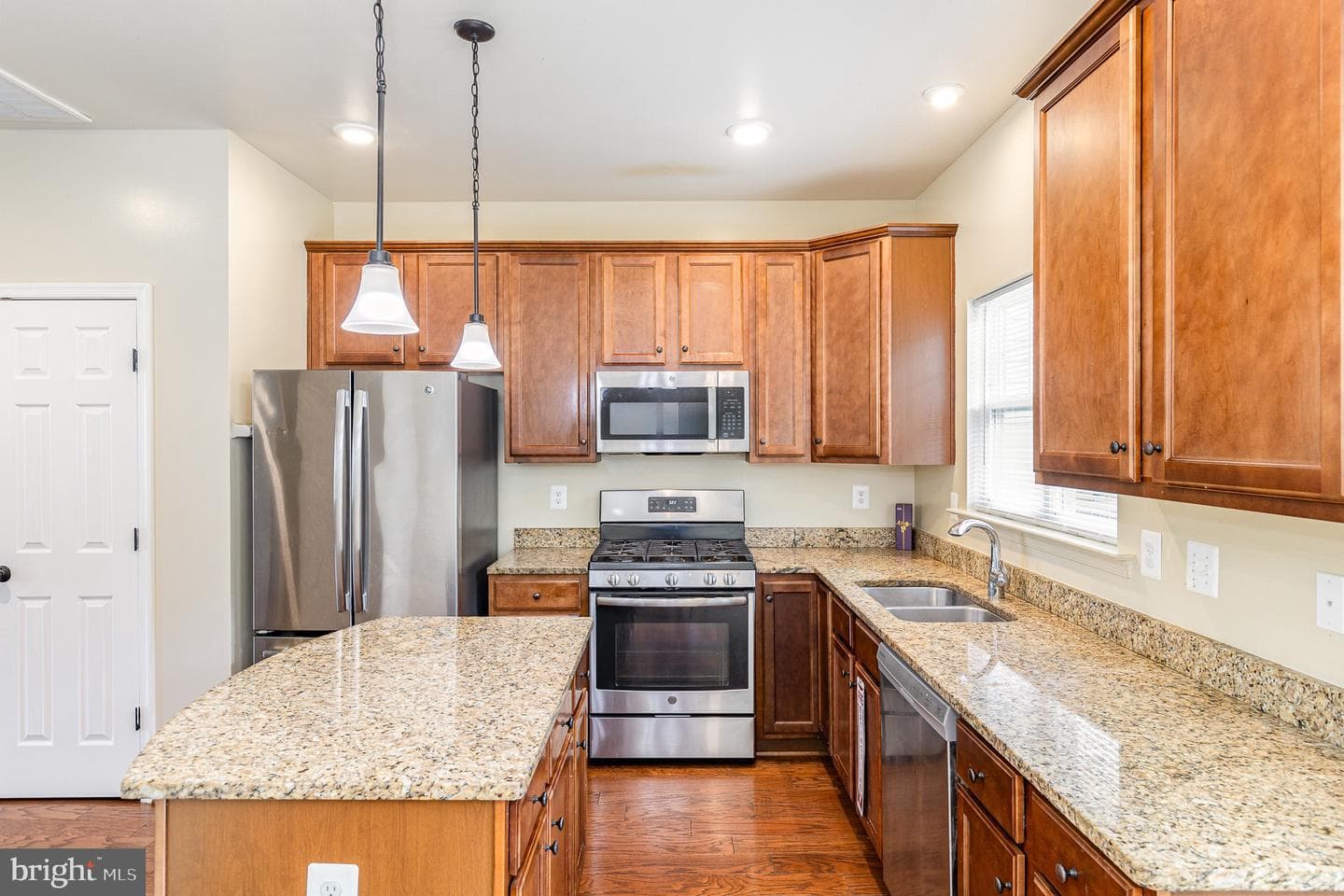 2239 Mallard Landing Drive photo 6