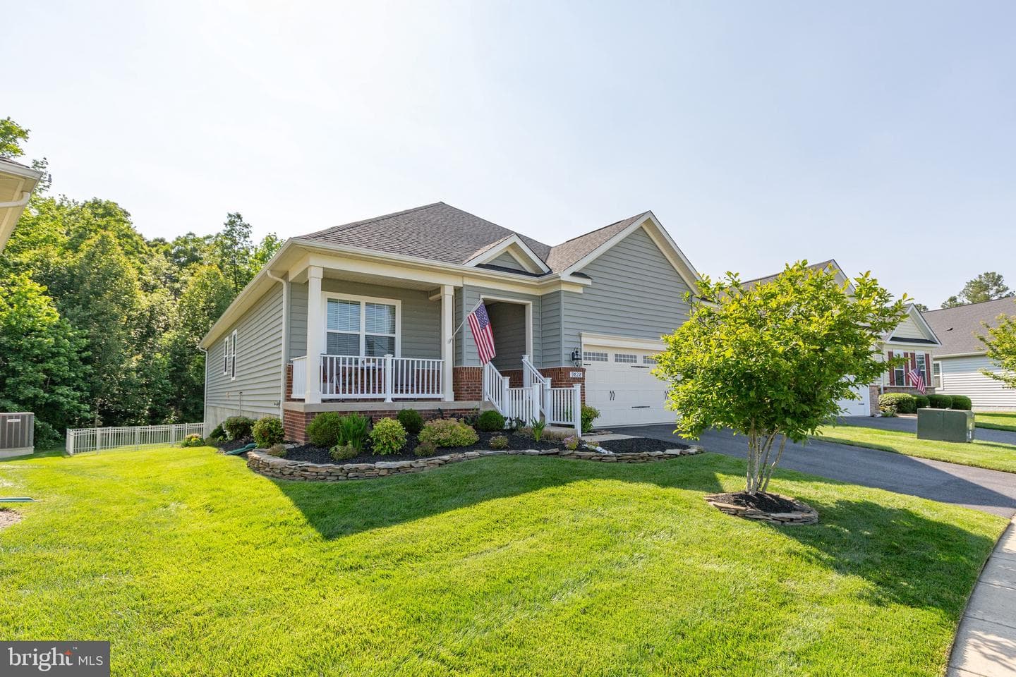 9828 Balls Bluff Drive photo 1