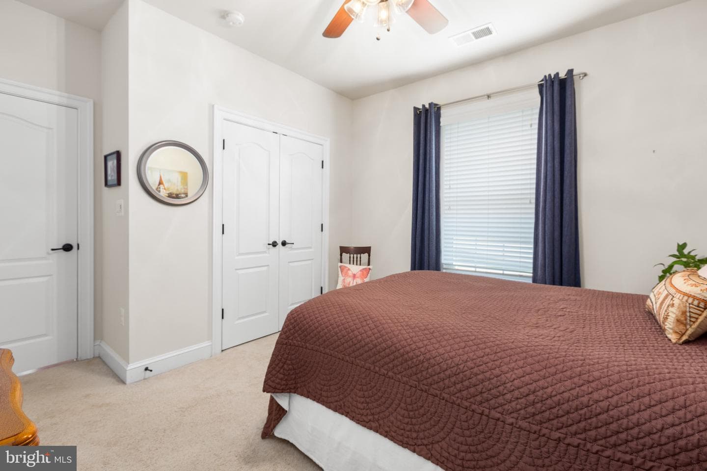 9828 Balls Bluff Drive photo 32